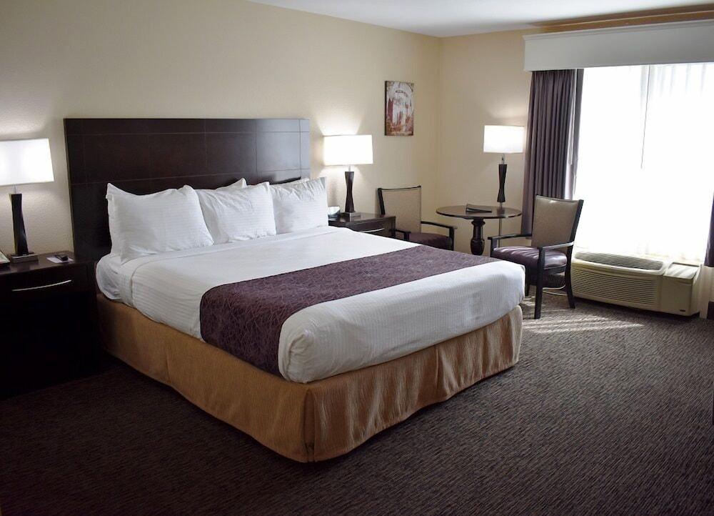 Hotel Grand Legacy At The Park 3*