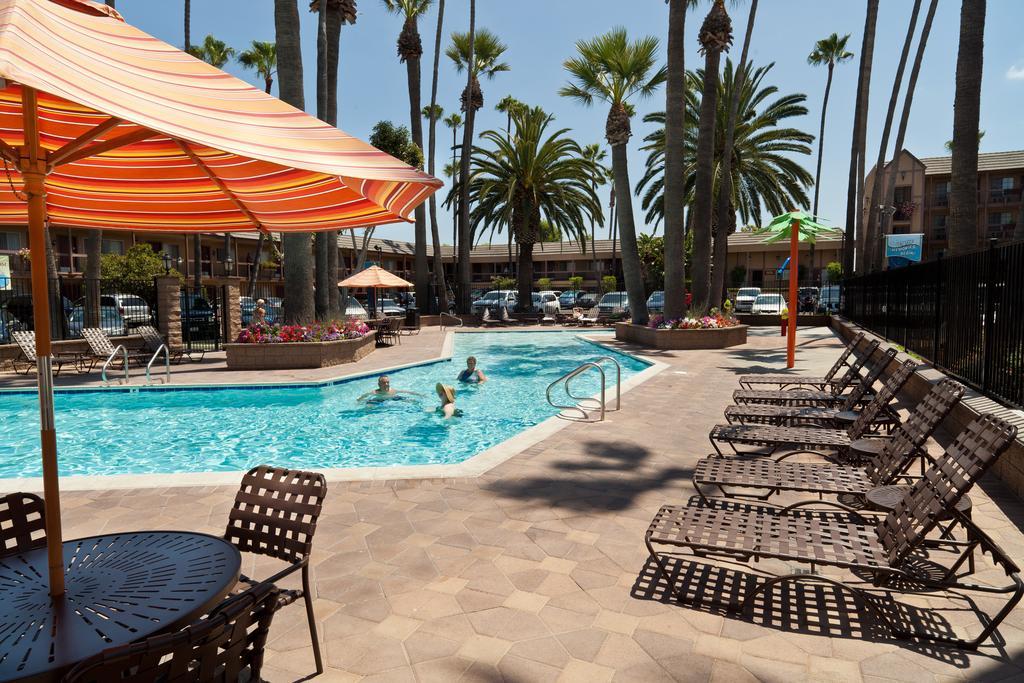 Hotel Grand Legacy At The Park 3*
